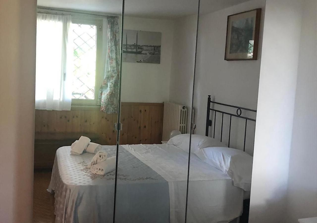 Villa Elena Appartamento In Villa Montinelle Luaran gambar