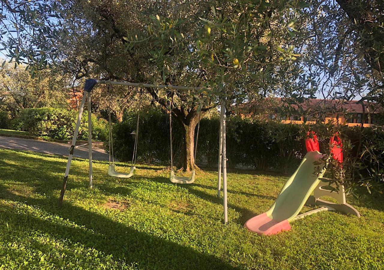 Villa Elena Appartamento In Villa Montinelle Luaran gambar