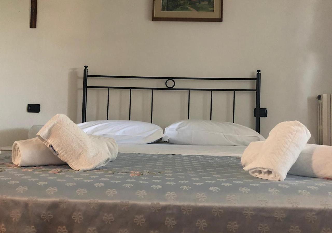 Villa Elena Appartamento In Villa Montinelle Luaran gambar