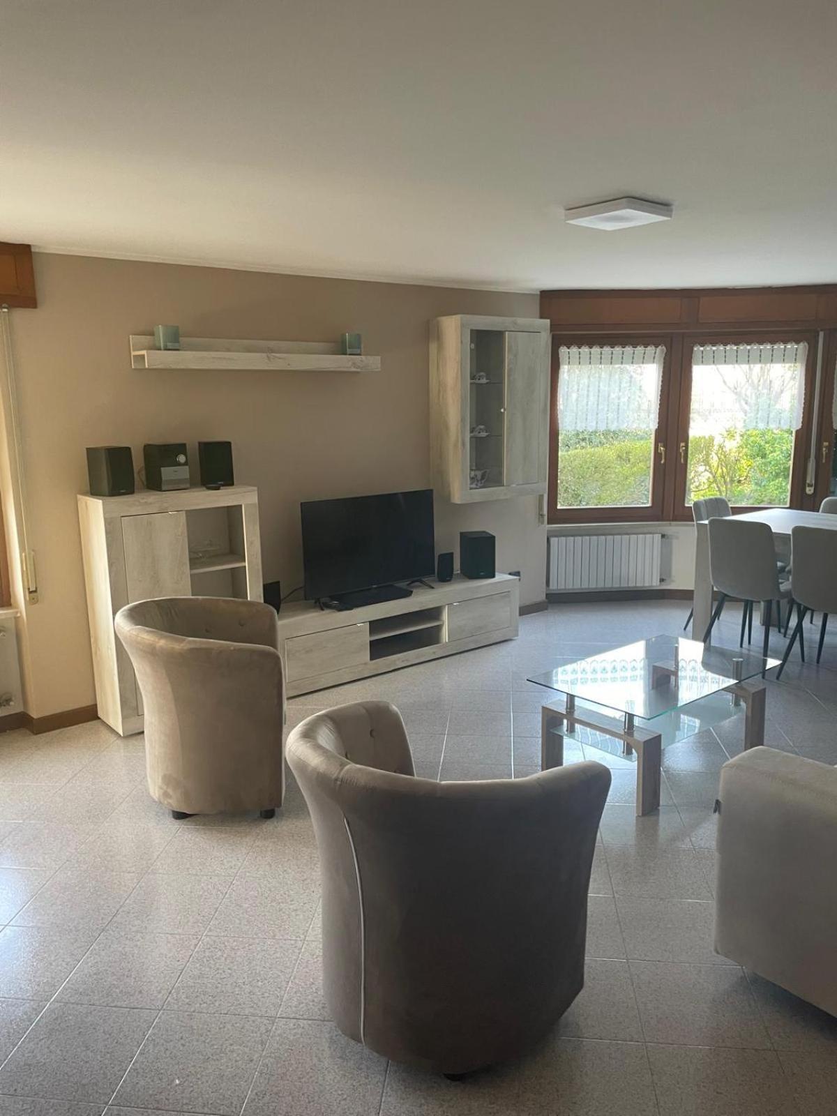Villa Elena Appartamento In Villa Montinelle Luaran gambar